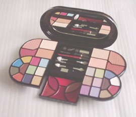 Make Up Kit (Макияж Kit)