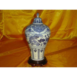 A BLUE AND WHITE MEIPING, MARK AND PERIOD OF YONGLE