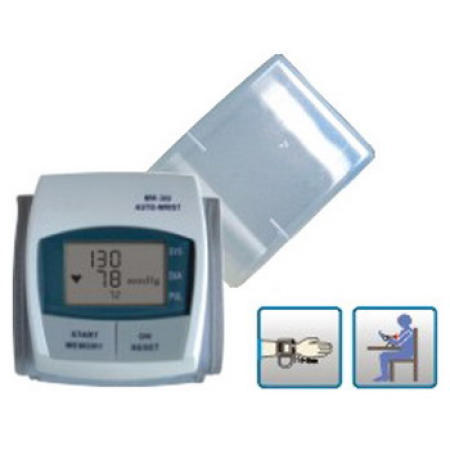 Wrist type blood pressure montor (Am Handgelenk Blutdruck Montor)