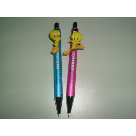 ball pen /gel pen /mechanical pencil (Kugelschreiber / Gel-Stift / Druckbleistift)