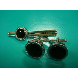 Cufflinks and tie bar (Запонки и галстук бара)