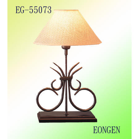 Eongen Table lamp (Eongen Lampe de table)