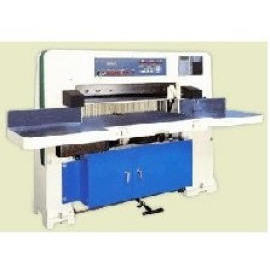 paper cutting machine, paper cutter, paper guillotine (Machine à papier de coupe, coupe-papier, massicot)