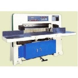 paper cutting machine, paper cutter, paper guillotine (Papier Schneidemaschine, Papierschneider, Papier Guillotine)