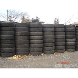 used motor tyre (verwendeten Motor Reifen)