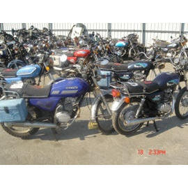 used motorcycle (des motocyclettes)