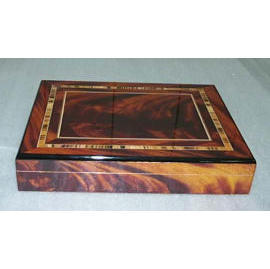 Cigar Humidor (Cigar Humidor)