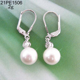 Earrings (Boucles d`oreilles)