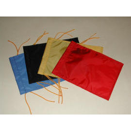 Corner Flags. (Drapeaux de coin.)