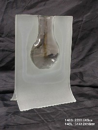 GLASS VASE