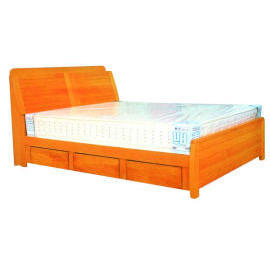 Wooden bed (Lit en bois)