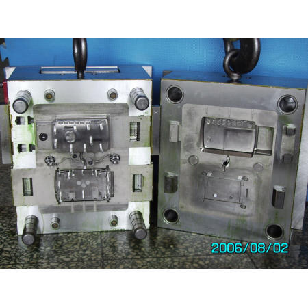 Mold, moulded parts, security equipment (Mold, moulded parts, security equipment)