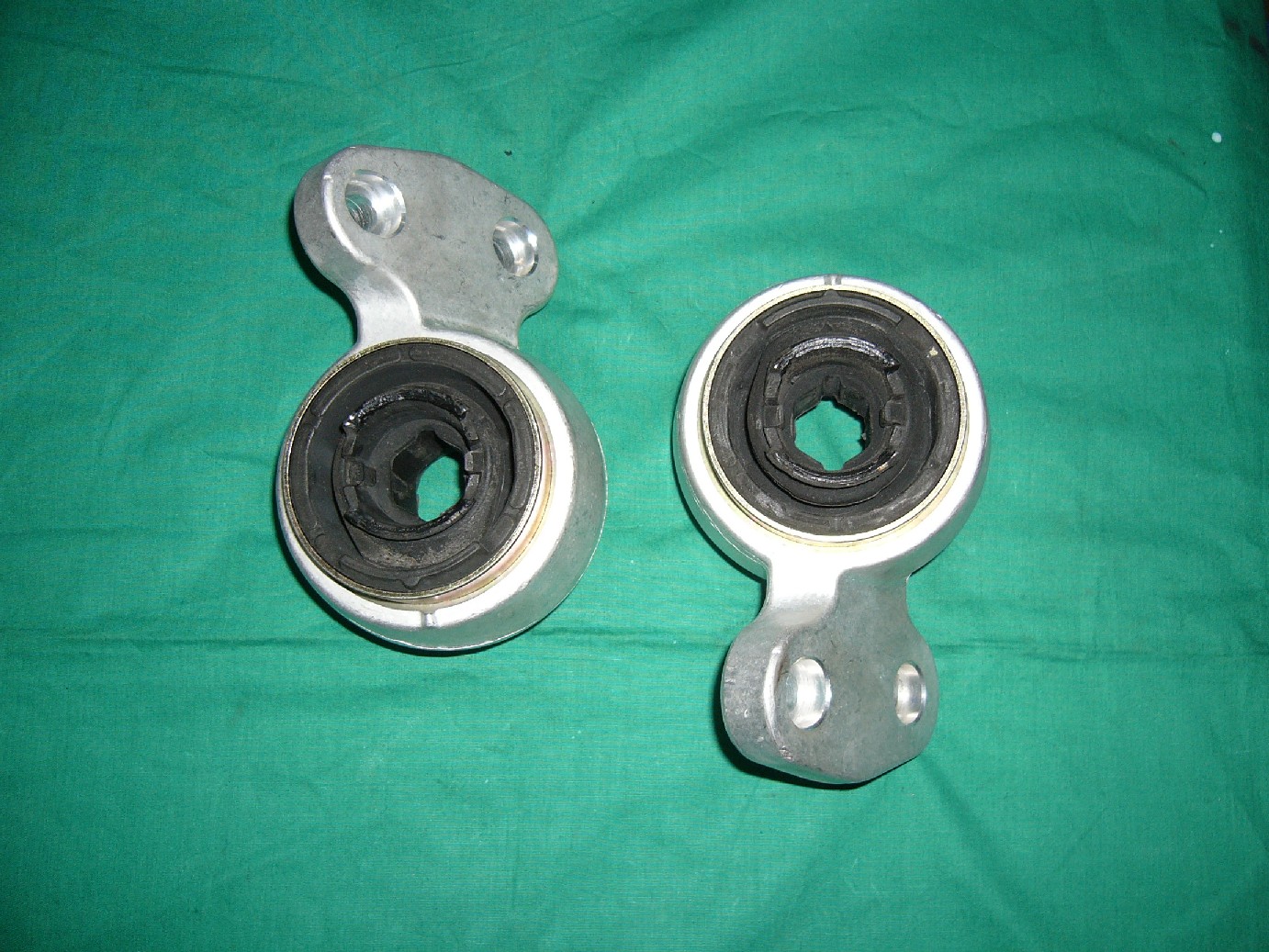 Rubber Bushing (Резиновые втулки)