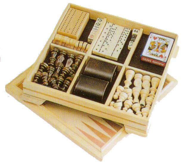 7-in-1 wooden game set (7-en-1 jeu en bois)