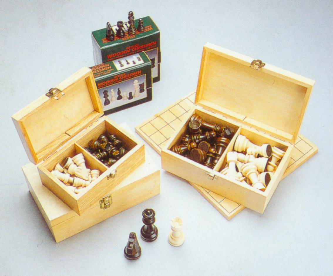 Wooden Chessmen (Шахматные фигуры деревянные)