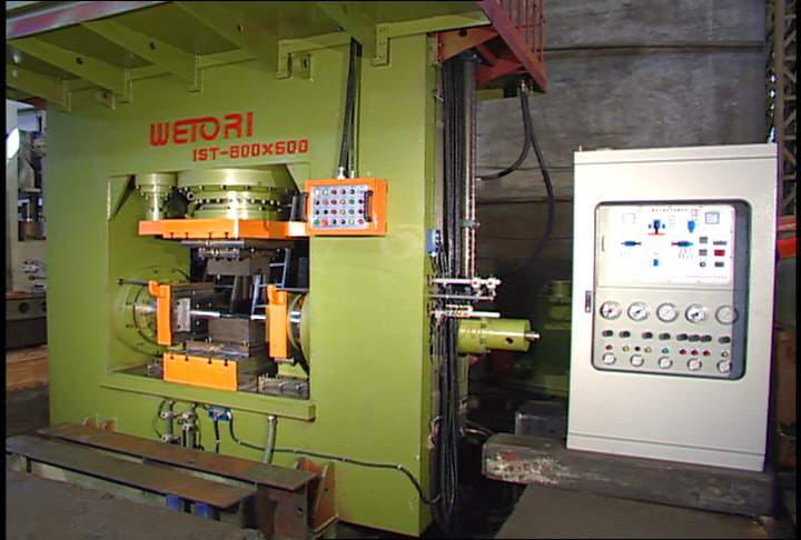 Tee forming machine (T  формирования машины)