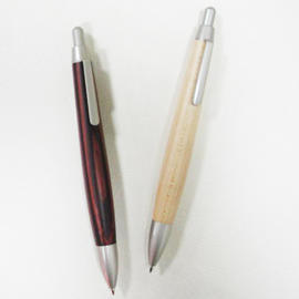 Wooden pen (Деревянный пера)