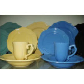 COLOR GLAZE DINNER SET (COULEUR GLAÇURE DINNER SET)