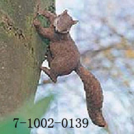 CLIMBING SQUIRREL