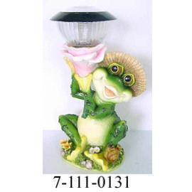 POLYRESIN FROG W/SOLAR LIGHT (POLYRESIN FROG W / LUMIERE SOLAIRE)