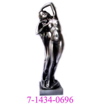 SILVER FIGURINE (ARGENT FIGURINE)