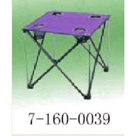 FOLDABLE CAMPING TABLE WITH 4-CUP HOLDER (CAMPING PLIABLE TABLE AVEC 4-CUP HOLDER)