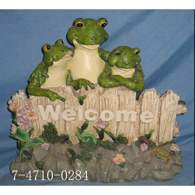 THREE FROG WELCOME