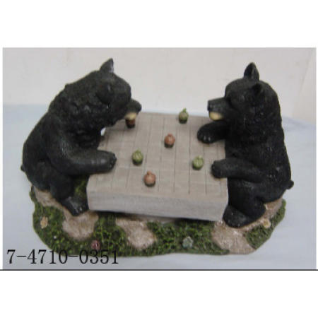 TWO BEARS PLAY CHESS (Два медведя играют в шахматы)