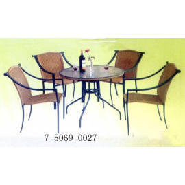 ALUMINUM TABLE AND CHAIR (ALUMINIUM DE LA TABLE ET CHAISE)