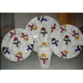 EARTHENWARE DINNER SET (EARTHENWARE DINNER SET)