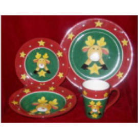 EARTHENWARE DINNER SET (FAÏENCE DINNER SET)