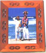 CYPRESS WOOD PHOTO FRAME (CYPRESS BOIS CADRE PHOTO)