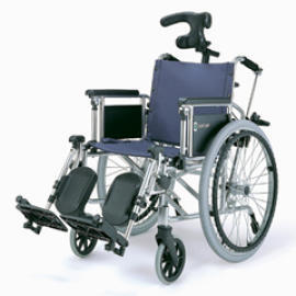 Aluminum Wheelchair (En fauteuil roulant en aluminium)