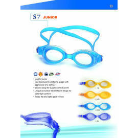 swimming goggle