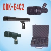 A special set of Microphone for instrument miking (Un ensemble spécial de microphone pour la prise de son instrument)