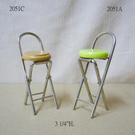 Miniature Folding Stool (Миниатюрный складной стул)