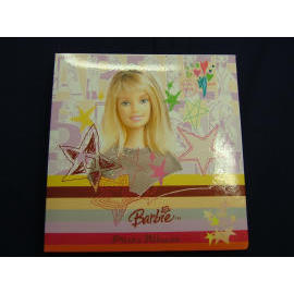 Barbie photo album holds 300 photos (Barbie photo album holds 300 photos)