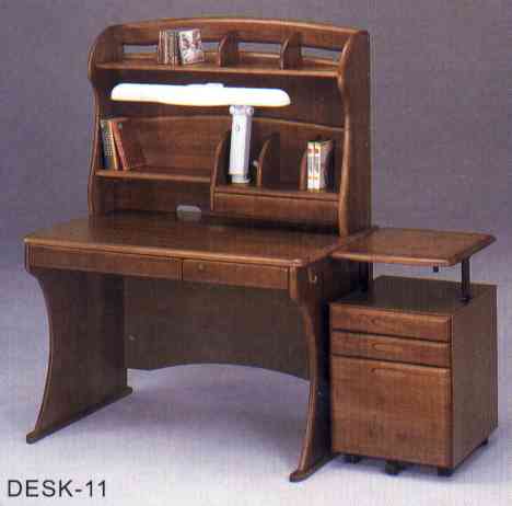 Student Desk (Студенческие стол)