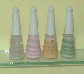 Swirl Lip Gloss (2 color) (Swirl Lip Gloss (2 couleurs))