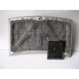 THERMAL INSULATION BLANKET FOR ENGINE HOOD
