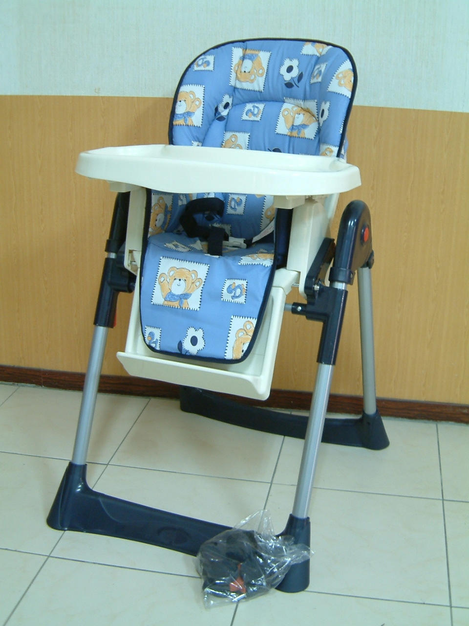 Baby high chair (Chaise bébé)