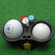 Two Golf Balls Caddy (Deux Balles de Golf Caddy)