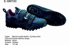 bicycle shoes (chaussures de vélo)