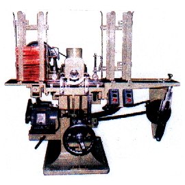 Forming Machine (Machine de moulage)