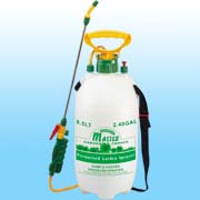 8.5 L PRESSURIZED GARDEN SPRAYER (8,5 л ДАВЛЕНИЕМ САД SPRAYER)