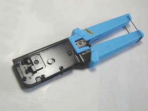 STRAIGHT MOTION MODULAR CRIMPING TOOL (STRAIGHT PROPOSITION OUTIL MODULAIRE)