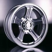 ALUMINUM ALLOY WHEEL (ALLIAGE D`ALUMINIUM DE ROUE)