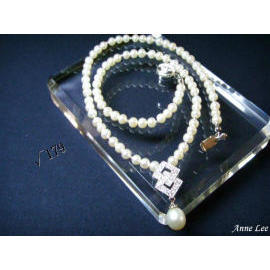 pearl necklace (Collier de perles)