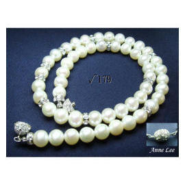 pearl necklace (Collier de perles)