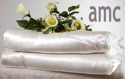  Down Feather Pillows, Comforters Duvets Cushion Bed Matresses (Down Feather Pillows, Edredons Couettes Matelas Lit Coussin)